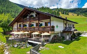 Schi- und Wanderhotel Berghof